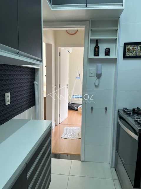 Apartamento à venda com 2 quartos, 64m² - Foto 10