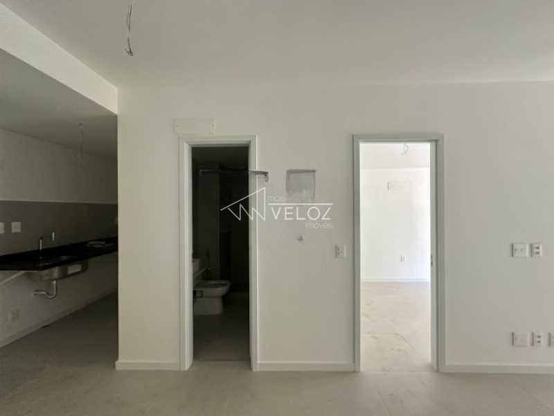 Apartamento à venda com 1 quarto, 47m² - Foto 21