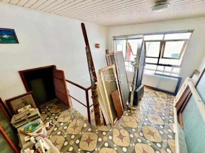 Cobertura à venda com 3 quartos, 271m² - Foto 13