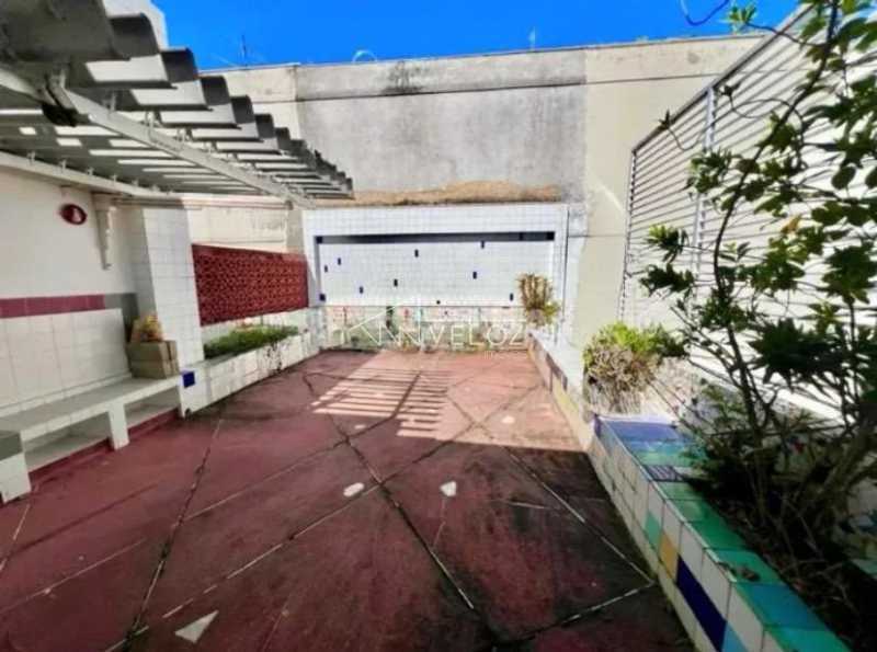 Cobertura à venda com 3 quartos, 271m² - Foto 6