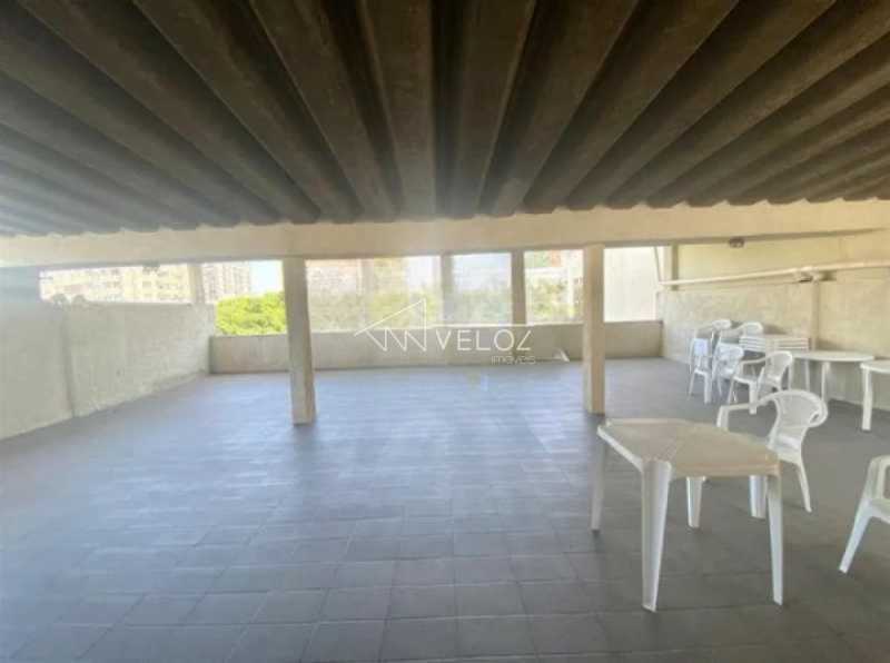 Apartamento à venda com 2 quartos, 58m² - Foto 21