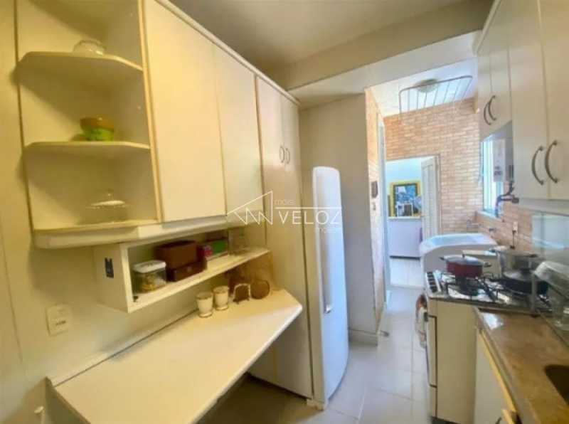 Apartamento à venda com 2 quartos, 58m² - Foto 11