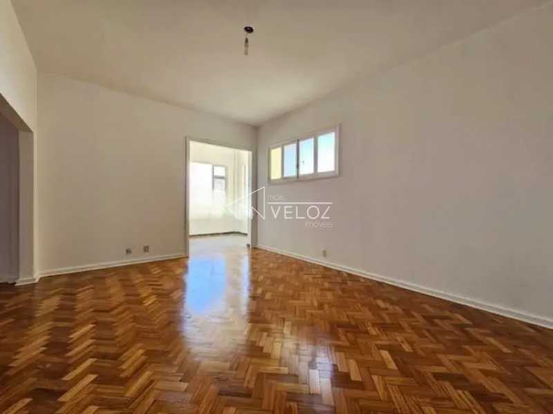 Apartamento à venda com 4 quartos, 213m² - Foto 5