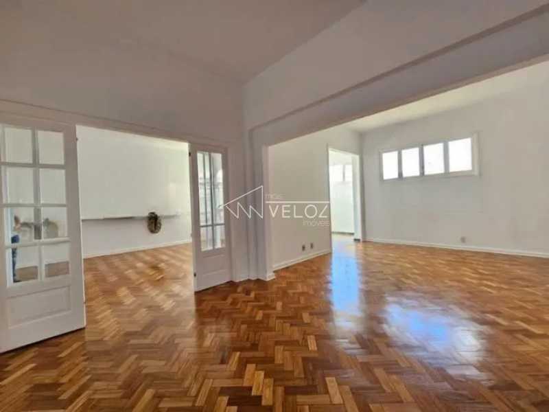 Apartamento à venda com 4 quartos, 213m² - Foto 1