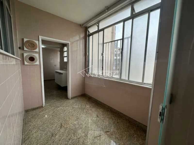 Apartamento à venda com 3 quartos, 240m² - Foto 30