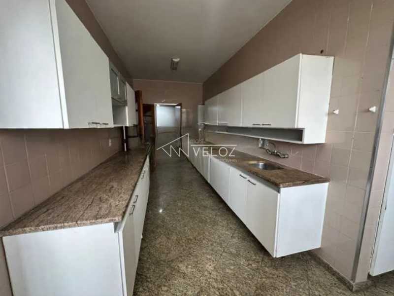 Apartamento à venda com 3 quartos, 240m² - Foto 23