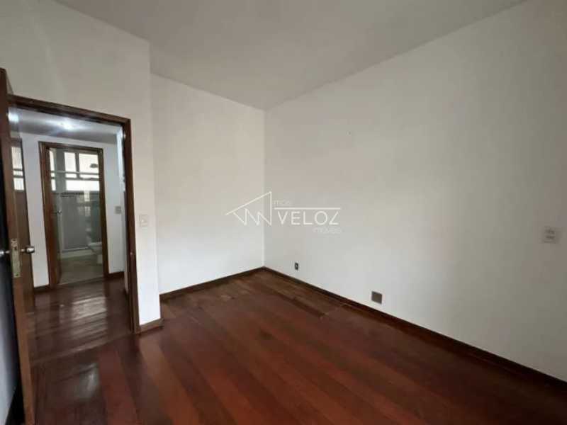 Apartamento à venda com 3 quartos, 240m² - Foto 9