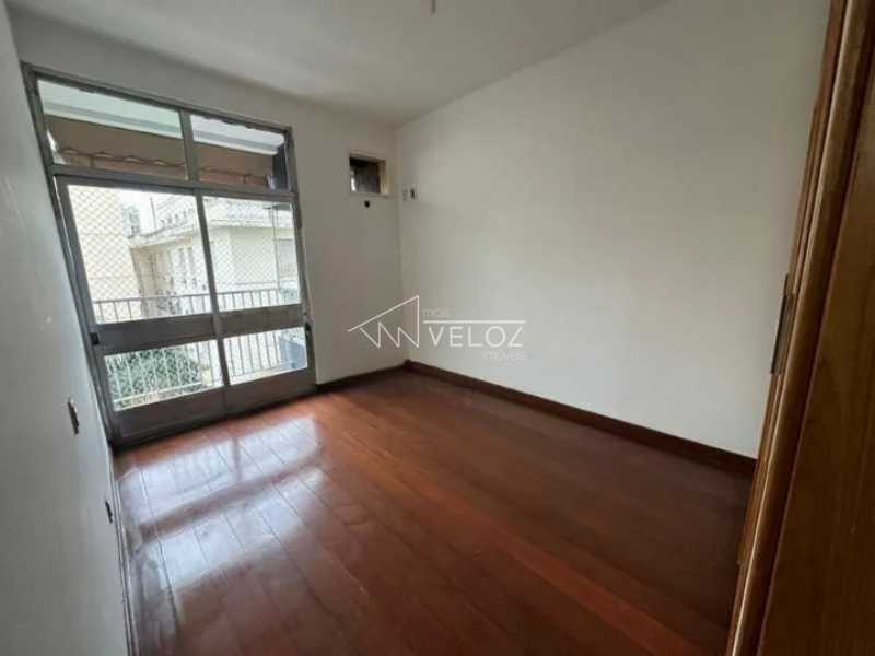 Apartamento à venda com 3 quartos, 240m² - Foto 16