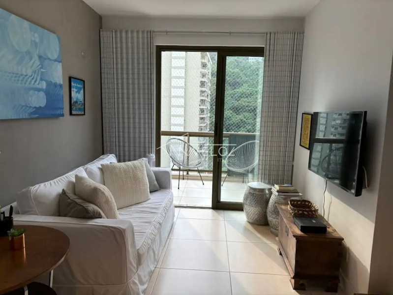 Apartamento à venda com 2 quartos, 80m² - Foto 1