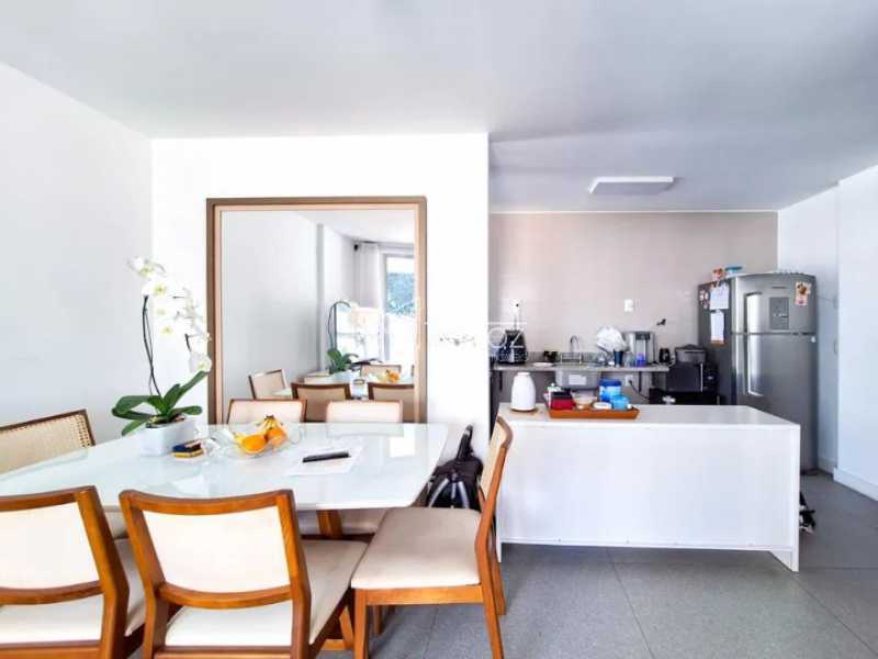 Apartamento à venda com 2 quartos, 77m² - Foto 35