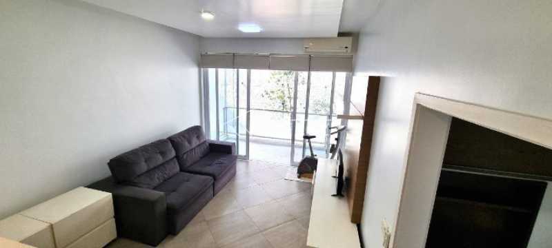 Apartamento à venda com 2 quartos, 99m² - Foto 4