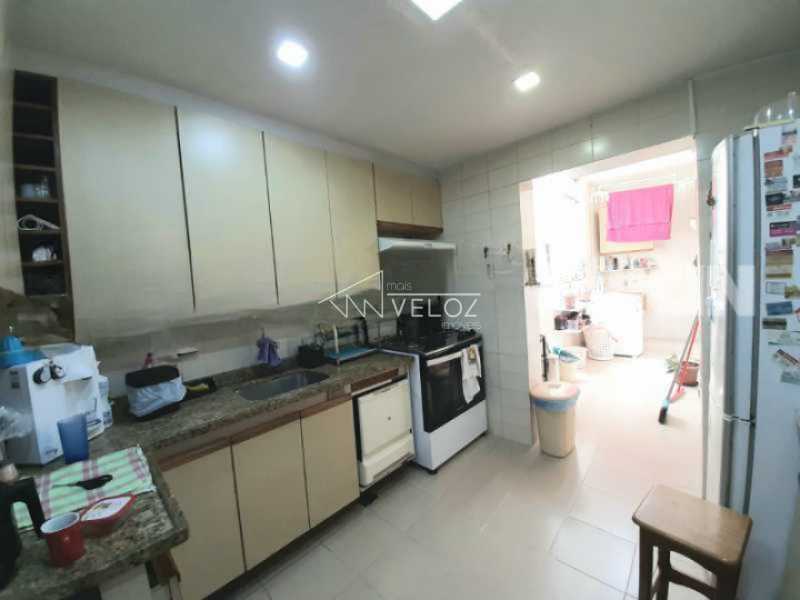 Apartamento à venda com 3 quartos, 123m² - Foto 9