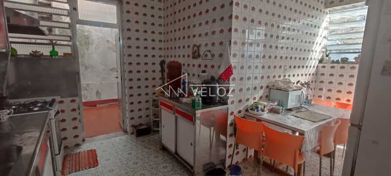 Casa à venda com 3 quartos, 185m² - Foto 18