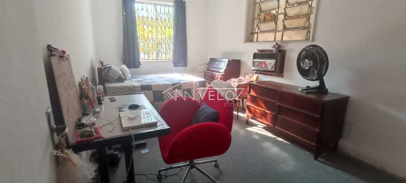 Casa à venda com 3 quartos, 185m² - Foto 14