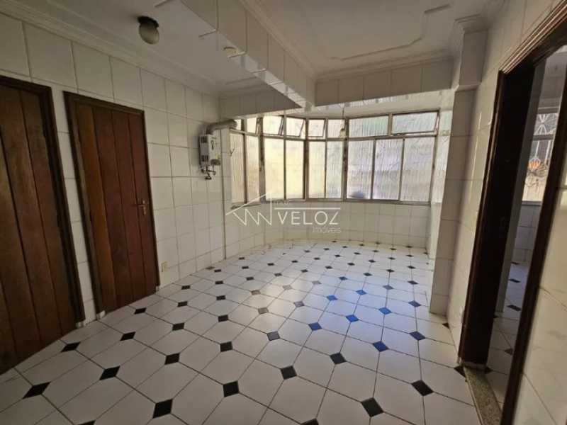 Apartamento à venda com 3 quartos, 245m² - Foto 12