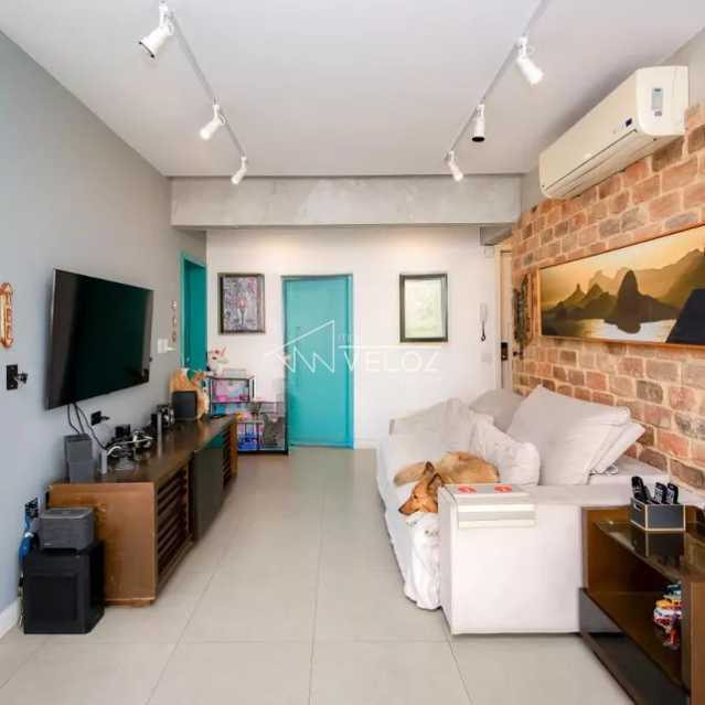 Apartamento à venda com 3 quartos, 210m² - Foto 1