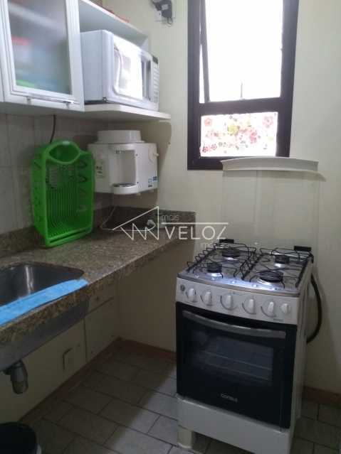 Apartamento à venda com 2 quartos, 64m² - Foto 9