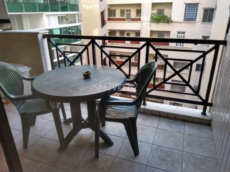 Apartamento à venda com 2 quartos, 64m² - Foto 3