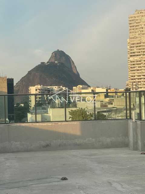 Cobertura à venda com 4 quartos, 359m² - Foto 1