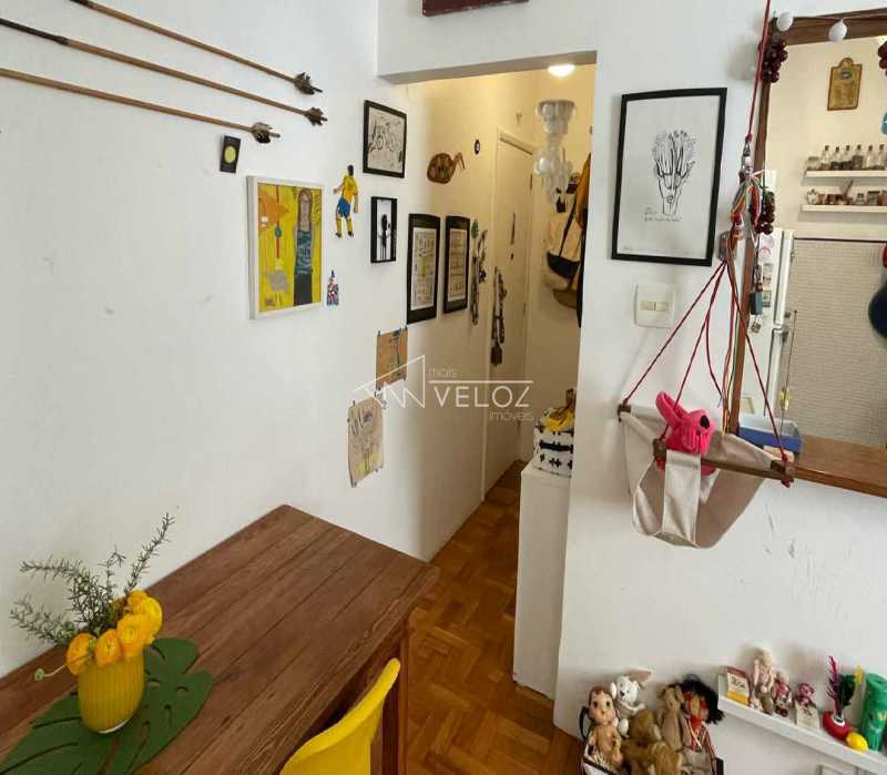 Apartamento à venda com 2 quartos, 69m² - Foto 3