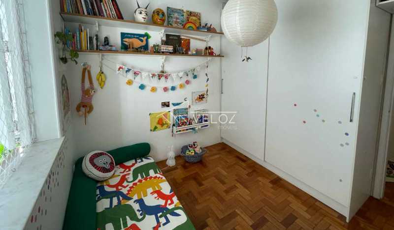 Apartamento à venda com 2 quartos, 69m² - Foto 8