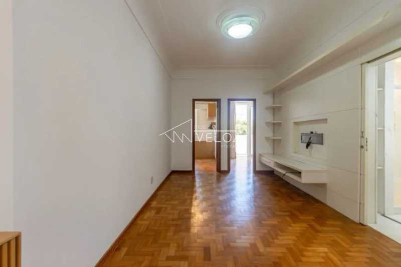 Apartamento à venda com 2 quartos, 84m² - Foto 11