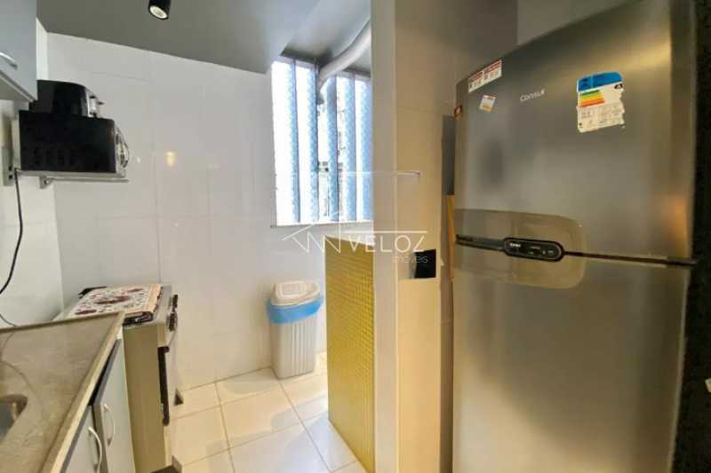 Apartamento à venda com 2 quartos, 65m² - Foto 21