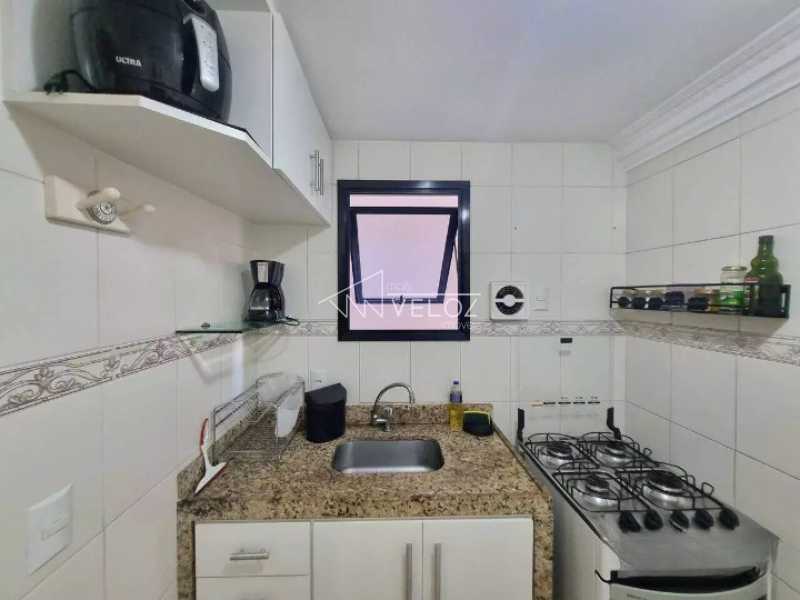 Apartamento à venda com 2 quartos, 56m² - Foto 17