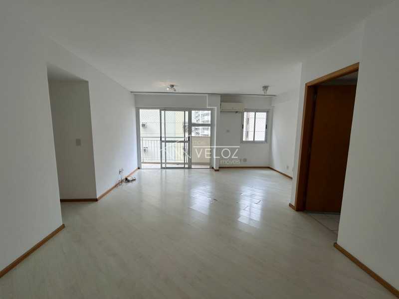 Apartamento à venda com 2 quartos, 84m² - Foto 1