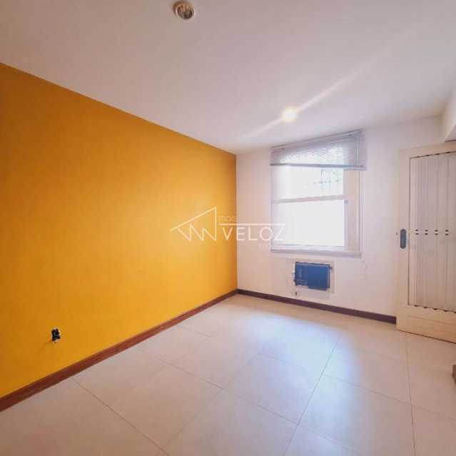 Casa à venda com 6 quartos, 250m² - Foto 16