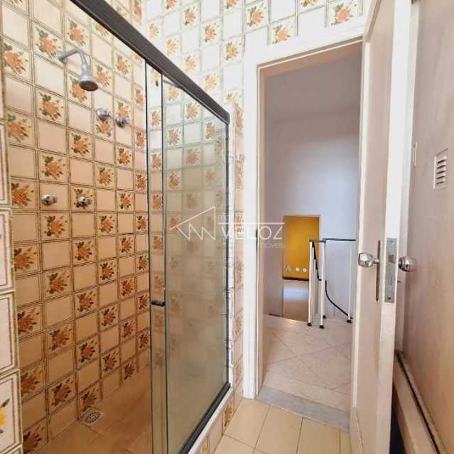 Casa à venda com 6 quartos, 250m² - Foto 23