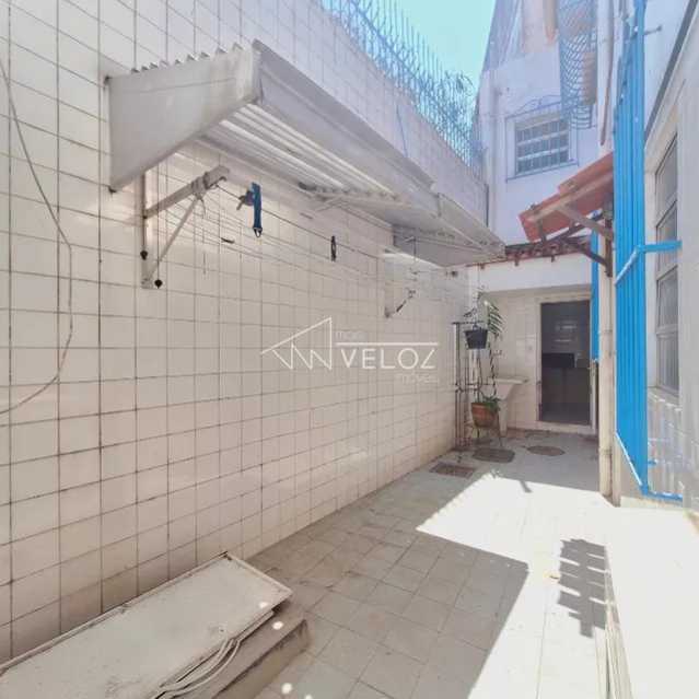 Casa à venda com 6 quartos, 250m² - Foto 28