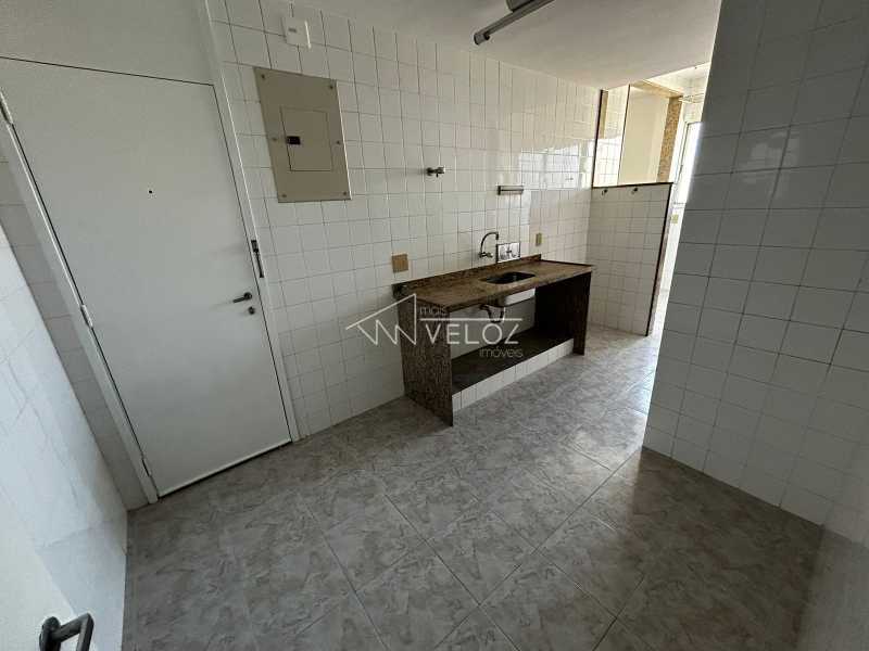 Apartamento à venda com 2 quartos, 81m² - Foto 11