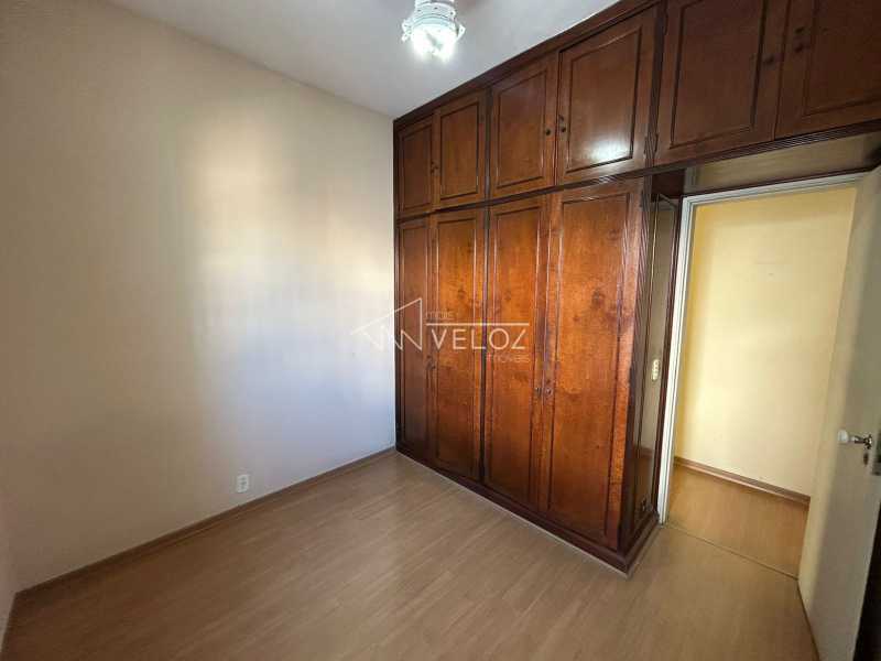 Apartamento à venda com 3 quartos, 97m² - Foto 13