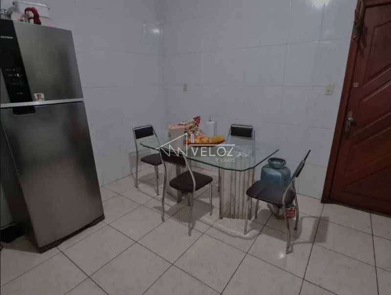 Apartamento à venda com 3 quartos, 80m² - Foto 6