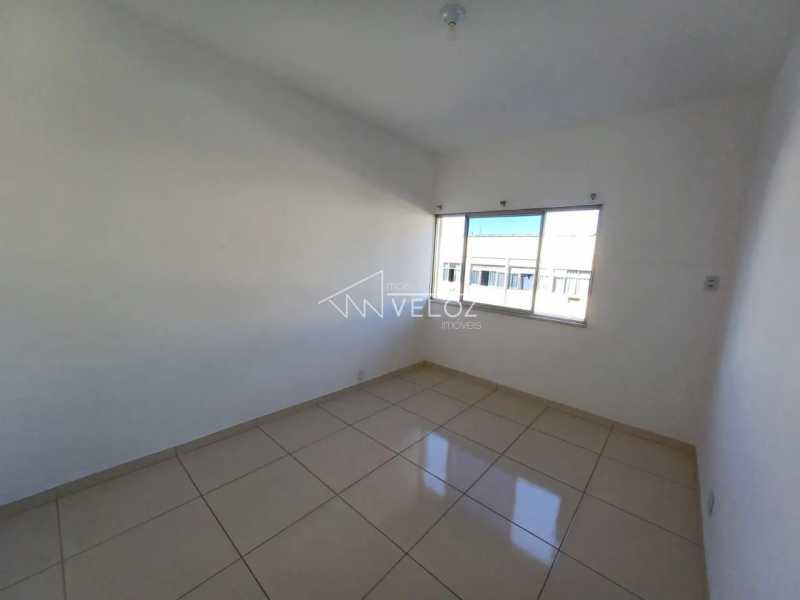 Apartamento à venda com 2 quartos, 67m² - Foto 7