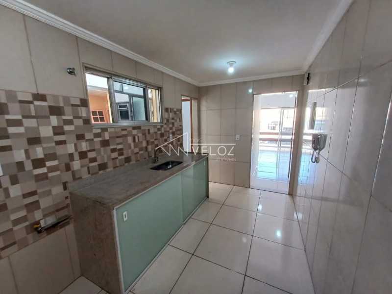 Apartamento à venda com 2 quartos, 67m² - Foto 10