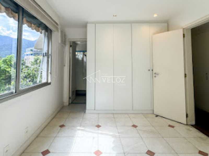 Apartamento à venda com 4 quartos, 235m² - Foto 10