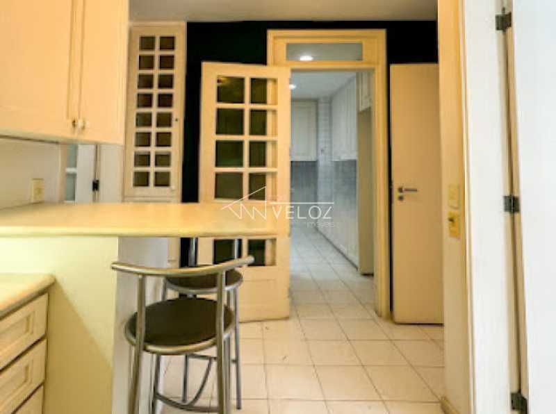 Apartamento à venda com 4 quartos, 235m² - Foto 11