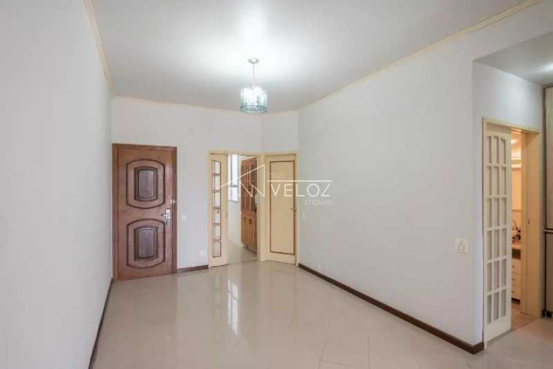 Apartamento à venda com 2 quartos, 63m² - Foto 3