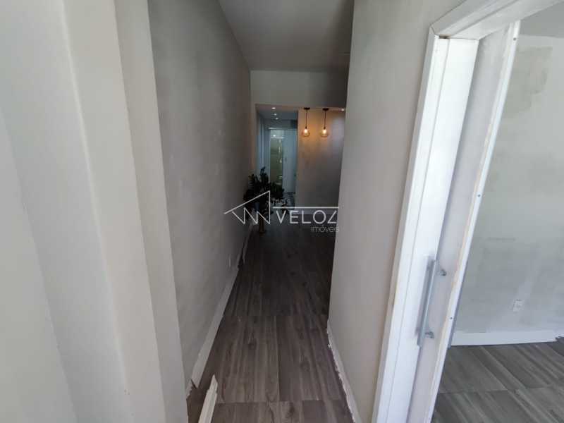 Apartamento à venda com 1 quarto, 42m² - Foto 7