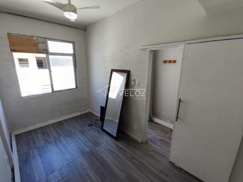 Apartamento à venda com 1 quarto, 42m² - Foto 11