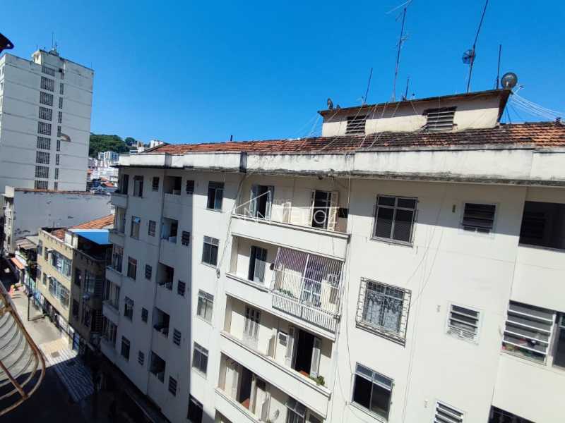 Apartamento à venda com 1 quarto, 42m² - Foto 17