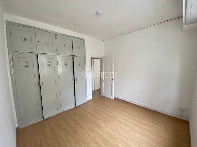 Apartamento à venda com 3 quartos, 111m² - Foto 7