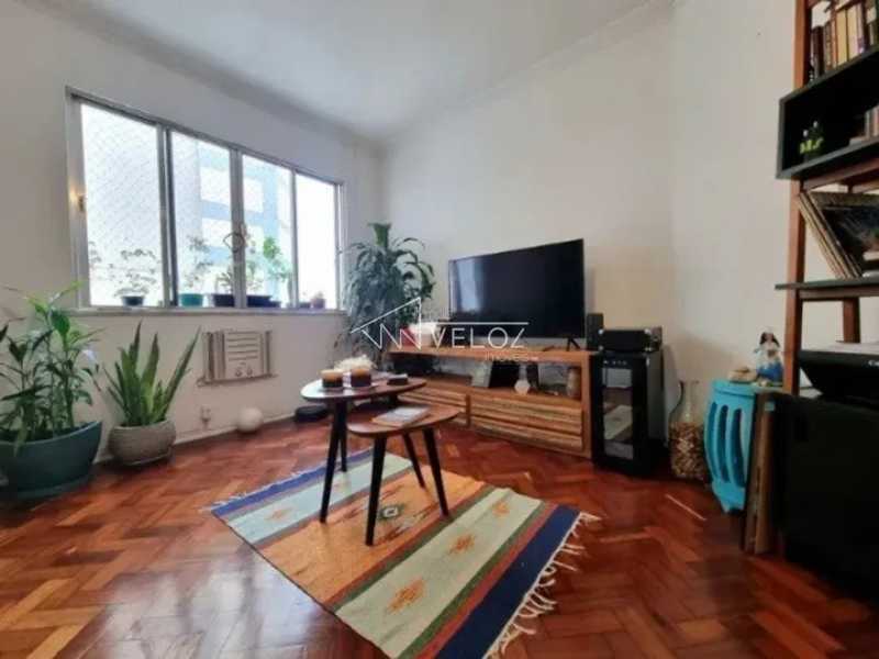 Apartamento à venda com 2 quartos, 77m² - Foto 2