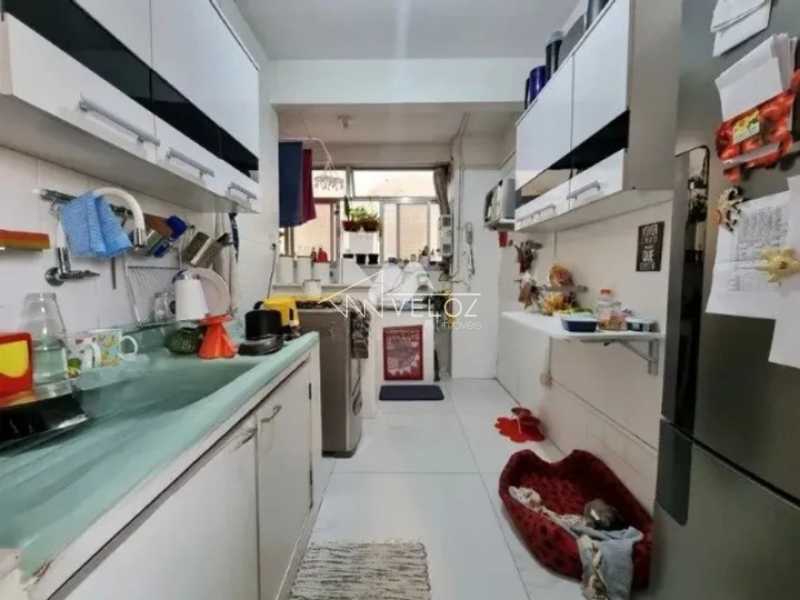 Apartamento à venda com 2 quartos, 77m² - Foto 17