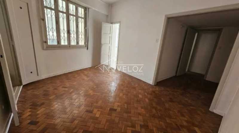 Apartamento à venda com 3 quartos, 117m² - Foto 4