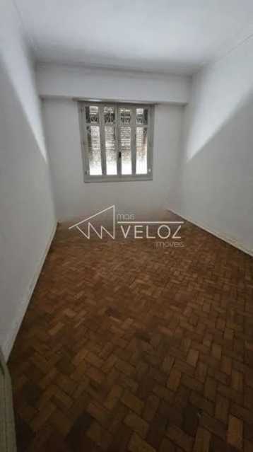 Apartamento à venda com 3 quartos, 117m² - Foto 19