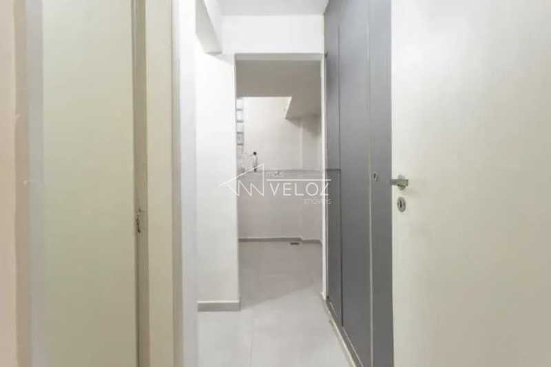 Apartamento à venda com 1 quarto, 58m² - Foto 18