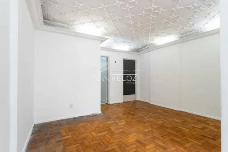 Apartamento à venda com 1 quarto, 58m² - Foto 4